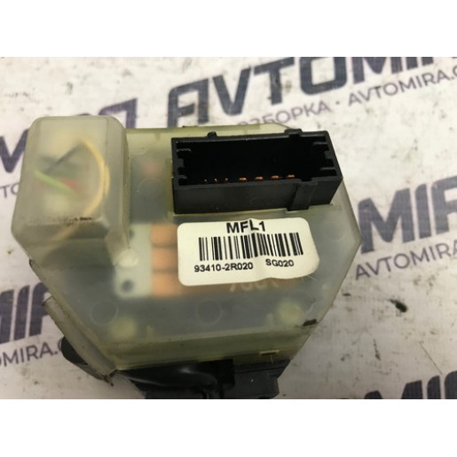 Перемикач поворотів і світла фар Hyundai i30 2007-2012 934102R020